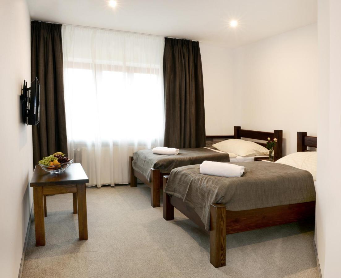 Restaurace A Penzion Pod Hradem Hotel Zlín Екстериор снимка